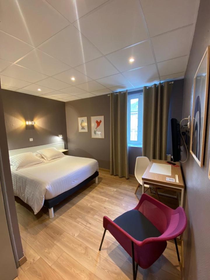 Hotel Le Pelican Charleville-Mézières المظهر الخارجي الصورة